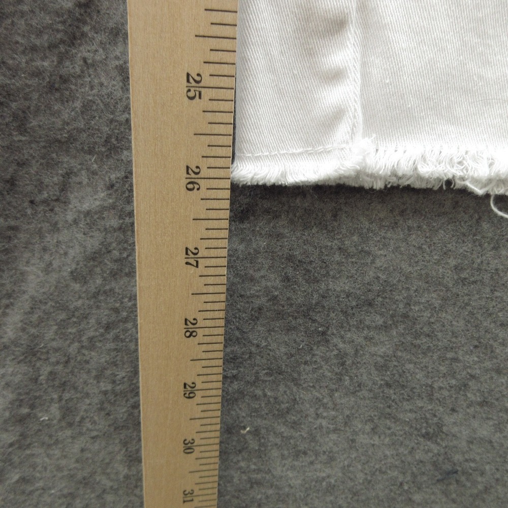 Venus Jeans Womens Size 12 Fame Capri White Cutoffs - Picture 8 of 15